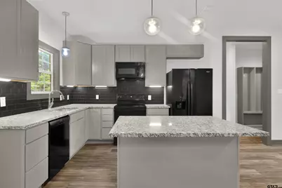 220 Sherman St, Rusk, TX 75785 - Photo 13