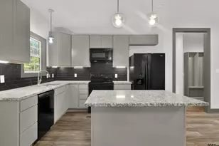 220 Sherman St, Rusk, TX 75785 - Photo 13