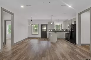 220 Sherman St, Rusk, TX 75785 - Photo 9