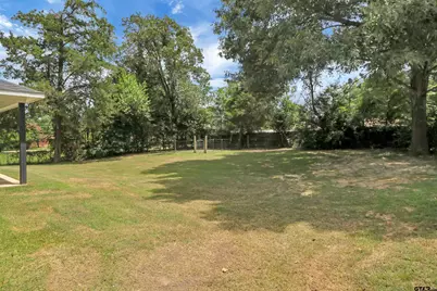 220 Sherman St, Rusk, TX 75785 - Photo 33