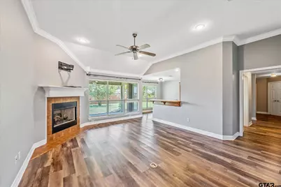 401 Amanda Ct., Whitehouse, TX 75791 - Photo 5