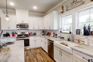 21540 Kayla Ln, Mineola, TX 75773 - Photo 9