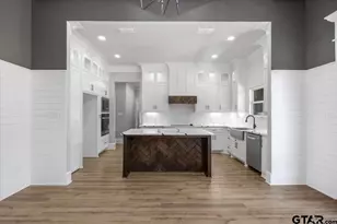 19363 Cedarpark Pl, Lindale, TX 75771 - Photo 7