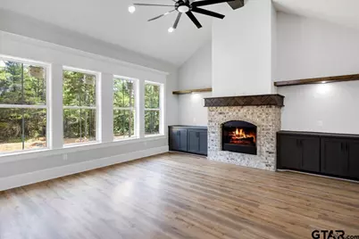 19363 Cedarpark Pl, Lindale, TX 75771 - Photo 11