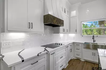 19363 Cedarpark Pl, Lindale, TX 75771 - Photo 9