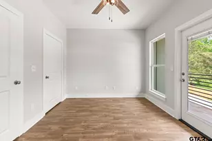 527 N College, Lindale, TX 75771 - Photo 15