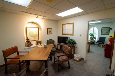 107 N Main, Henderson, TX 75654 - Photo 7