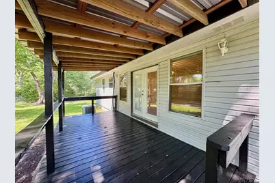 605 Parkway, Crockett, TX 75835 - Photo 11