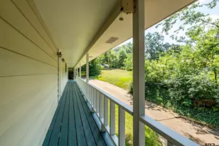 137 County Rd 3161, Jacksonville, TX 75766 - Photo 21