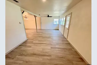 611 Hickory, Hughes Springs, TX 75656 - Photo 9