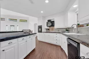 1613 Tanglewood Dr E, Hideaway, TX 75771 - Photo 11