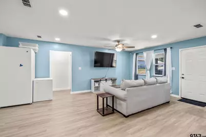 429 Garrett Cir, Winona, TX 75792 - Photo 13