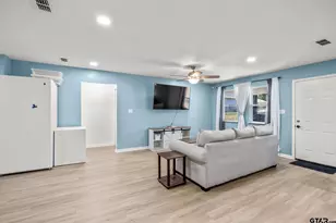 429 Garrett Cir, Winona, TX 75792 - Photo 13