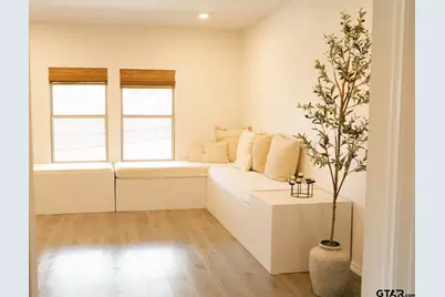 203 Parker Oaks Drive, Chandler, TX 75758 - Photo 5