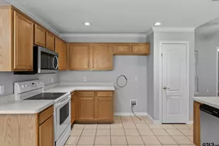 222 Amanda Ct, Whitehouse, TX 75791 - Photo 9