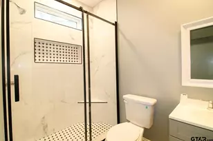 17073 Hillside Dr, Flint, TX 75762 - Photo 11