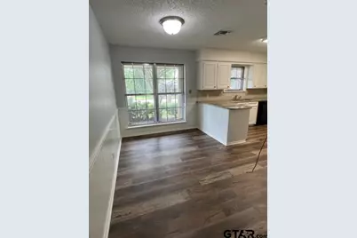 128 Atlanta Ave, Tyler, TX 75703 - Photo 7