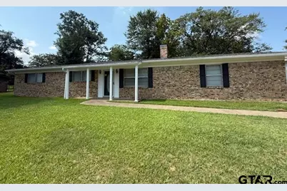 219 Powell, Tyler, TX 75703 - Photo 1