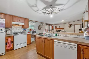 1655 County Rd 2120, Maydelle, TX 75772 - Photo 31