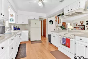 321 Lakeview Dr, Hideaway, TX 75771 - Photo 11