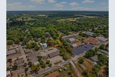 304 Holbrook, Mt Vernon, TX 75457 - Photo 33