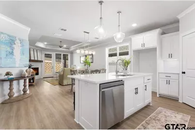 9256 Villas Ct, Tyler, TX 75703 - Photo 11