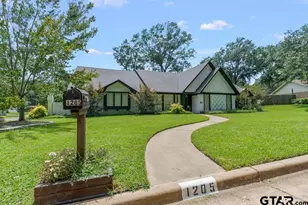 1205 Dogwood, Gilmer, TX 75644 - Photo 5