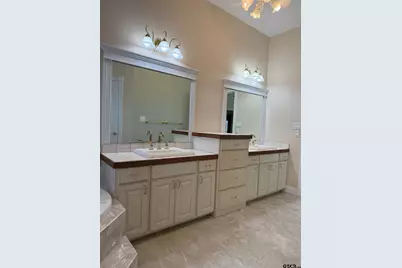 1052 Greenbriar Trl, Holly Lake Ranch, TX 75765 - Photo 11