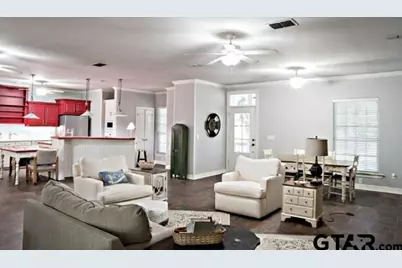 3699 Sabine, Athens, TX 75752 - Photo 5