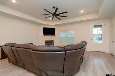 113 Ruth, White Oak, TX 75693 - Photo 3