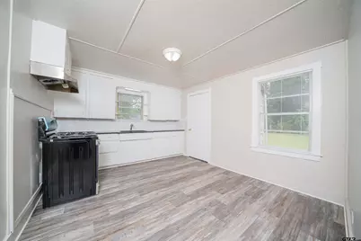 2812 Bernice St, Gladewater, TX 75647 - Photo 11