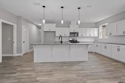 16410 Crossing Circle, Lindale, TX 75771 - Photo 9