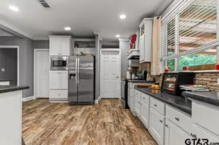 3012 Elysian Fields Ave, Marshall, TX 75672 - Photo 11