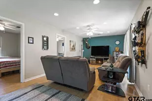 21310 Scenic Cir, Chandler, TX 75758 - Photo 7