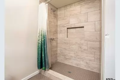 212 W 9th St, Tyler, TX 75701 - Photo 23