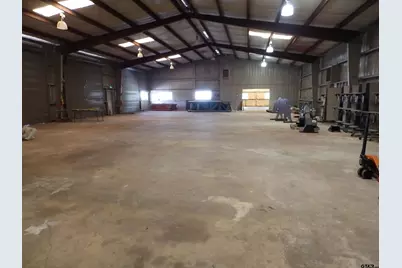 2005 Tile Factory Rd, Palestine, TX 75801 - Photo 23