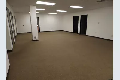 2005 Tile Factory Rd, Palestine, TX 75801 - Photo 15