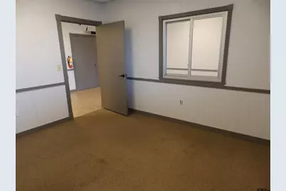 2005 Tile Factory Rd, Palestine, TX 75801 - Photo 13