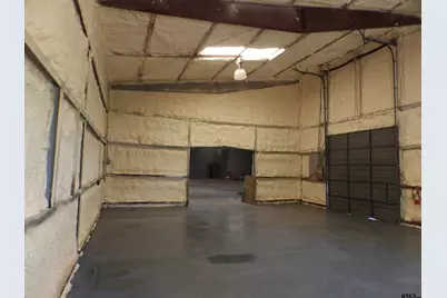 2005 Tile Factory Rd, Palestine, TX 75801 - Photo 29