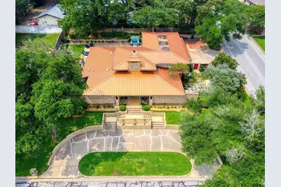 701 Woodland Hills Dr, Tyler, TX 75701 - Photo 3