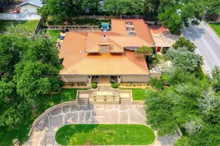 701 Woodland Hills Dr, Tyler, TX 75701 - Photo 3