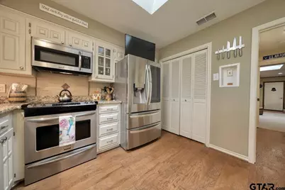 220 Texas Dr, Hideaway, TX 75771 - Photo 17