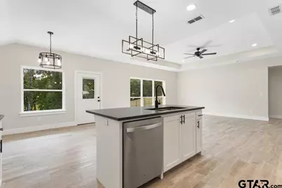 16414 Crossing Cir., Lindale, TX 75771 - Photo 15