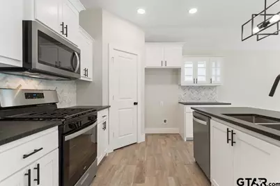 16414 Crossing Cir., Lindale, TX 75771 - Photo 11