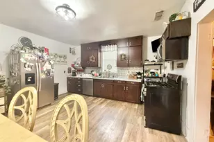 220 S Chandler St, Rusk, TX 75785 - Photo 9