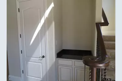 954 La Vista Drive, Tyler, TX 75703 - Photo 9