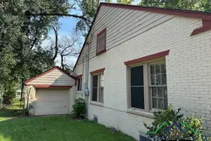 411 Colonial, Henderson, TX 75652 - Photo 11