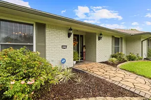 1610 Pinecrest Dr, Gilmer, TX 75644 - Photo 3