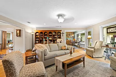 1610 Pinecrest Dr, Gilmer, TX 75644 - Photo 5