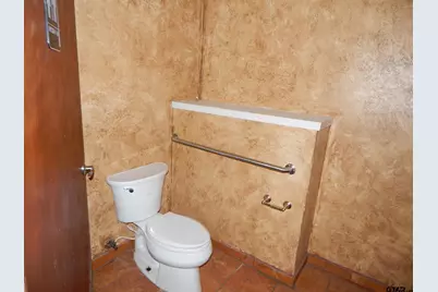 521 N Cypress St, Gilmer, TX 75644 - Photo 13